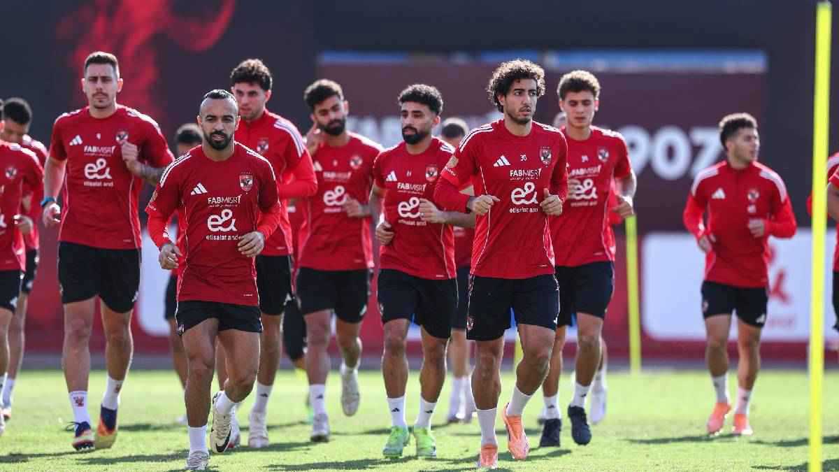 مستوى كارثي.. أكثر لاعب أثار استياء جمهور مانشستر سيتي بعد الخسارة أمام ليفركوزن