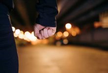 بدر الشعيبي يجسد شخصية مايكل جاكسون في مسرحية بالكويت