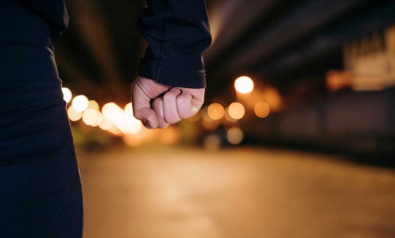 بدر الشعيبي يجسد شخصية مايكل جاكسون في مسرحية بالكويت