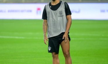 نجم الزمالك السابق يرشح لاعب مفاجأة لتعويض غياب بيزيرا أمام بيراميدز