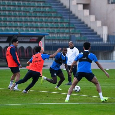 مدرب الزمالك السابق يطالب بمشاركة هذا اللاعب في مركز الجناح الشمال أمام كايزر تشيفز