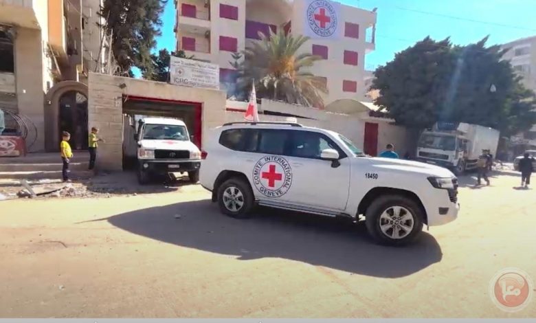 جيش الاحتلال يسلم عشرات الجثامين لشهداء فلسطينيين