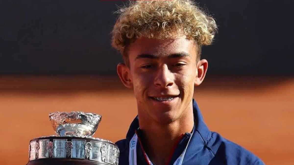 جوردان لي لاعب التنس