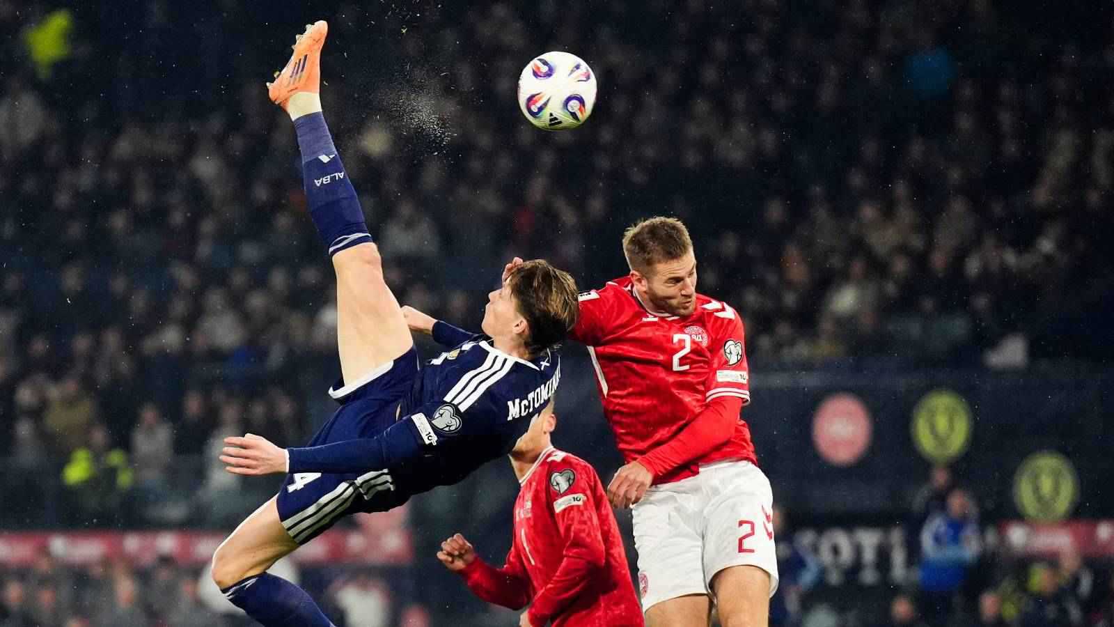 فورمولا 1.. فرستابن يضع عينه على رقم سيارة ريكاردو القديم