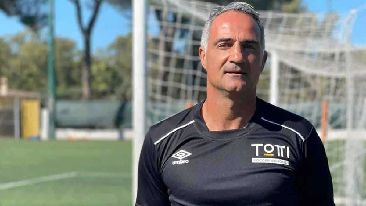 طبيب بلجيكي يطمئن لامين يامال