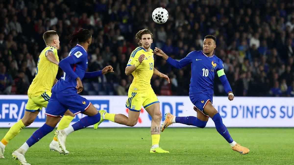 طرد وتقييم صادم.. ليلة كارثية لكريستيانو رونالدو في أيرلندا (فيديو وصور)