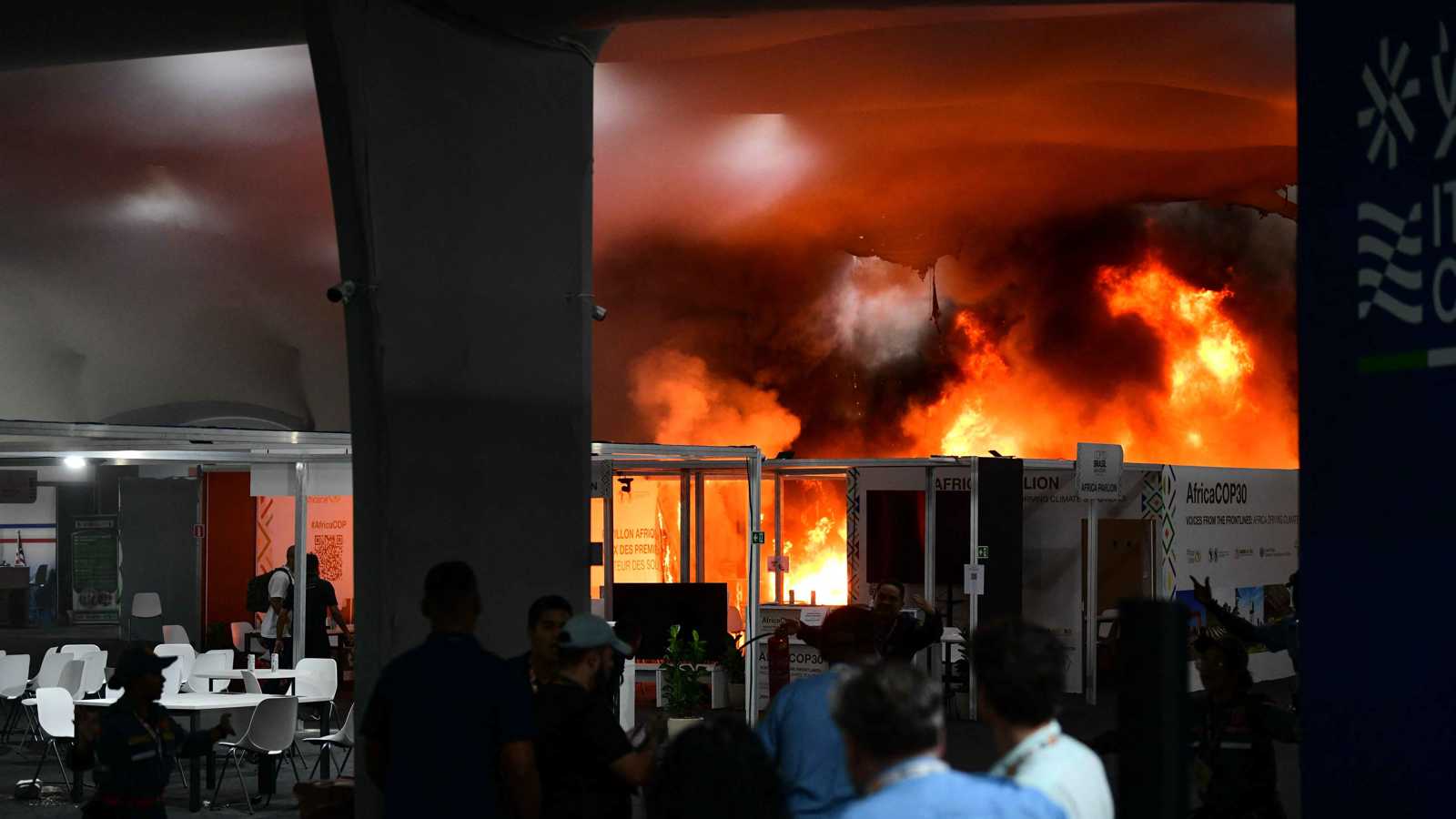 مشاركون في مؤتمر المناخ