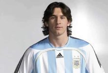 وافق على خفض راتبه.. نجم الأهلي السعودي يضحي من أجل الرحيل