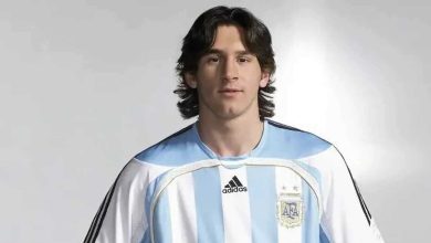 وافق على خفض راتبه.. نجم الأهلي السعودي يضحي من أجل الرحيل