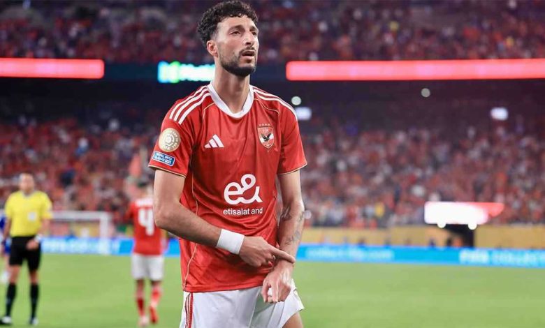 ظهر بقميصه التاريخي.. شيكابالا يبكي في وداع محمد صبري (فيديو)