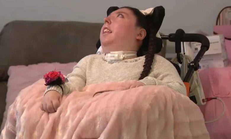 يرقد بغرفة العناية المركزة.. محمد صبحي