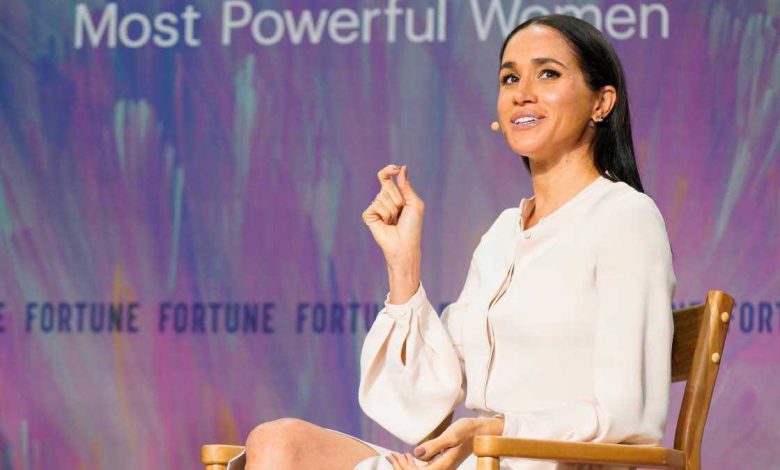 إبراهيم عيسى يثير الجدل بسبب عمرو دياب.. ما القصة؟