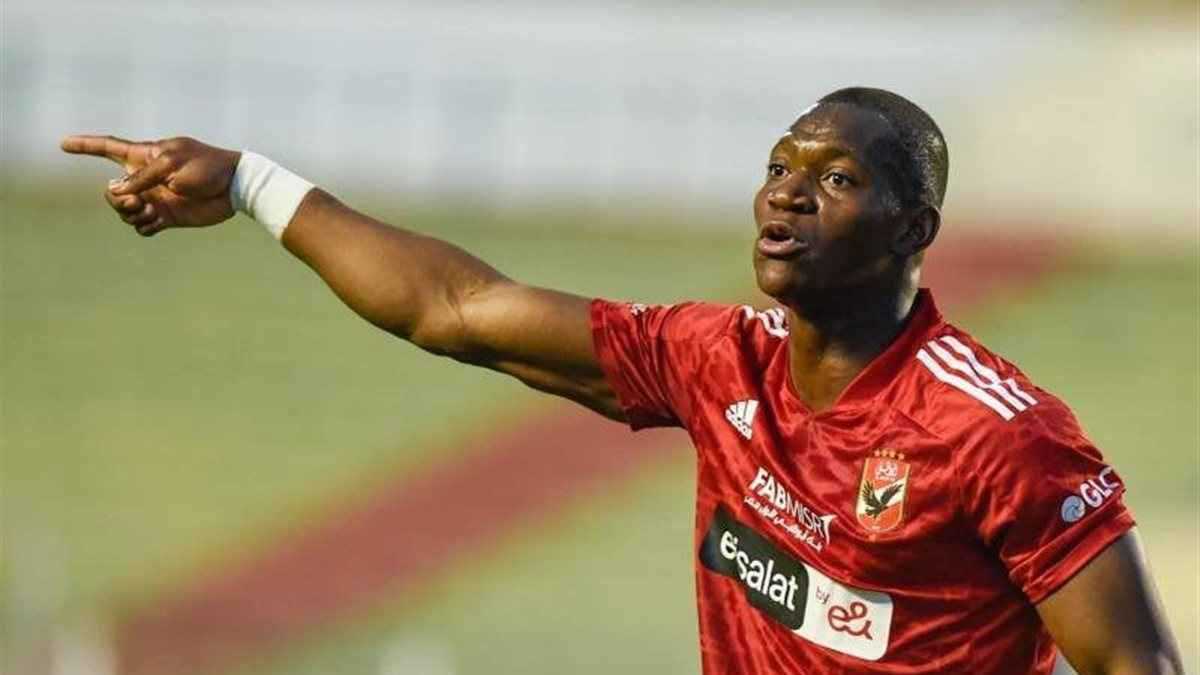 كم هدفًا يحتاج محمد شريف لدخول قائمة