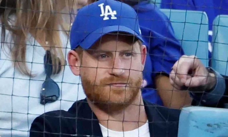 مصر تعد وثائقياً عن نقل قناع توت عنخ آمون للمتحف الكبير