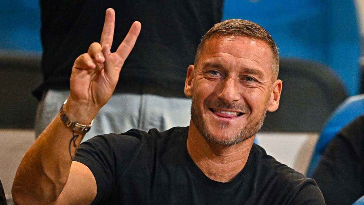 خوفاً من شماتة الأعداء.. محمد صلاح يطارد 4 أحلام أمام آيندهوفن