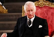 ما اسمك؟.. طفل يوجه سؤالًا بريئًا لترامب في البيت الأبيض (فيديو)