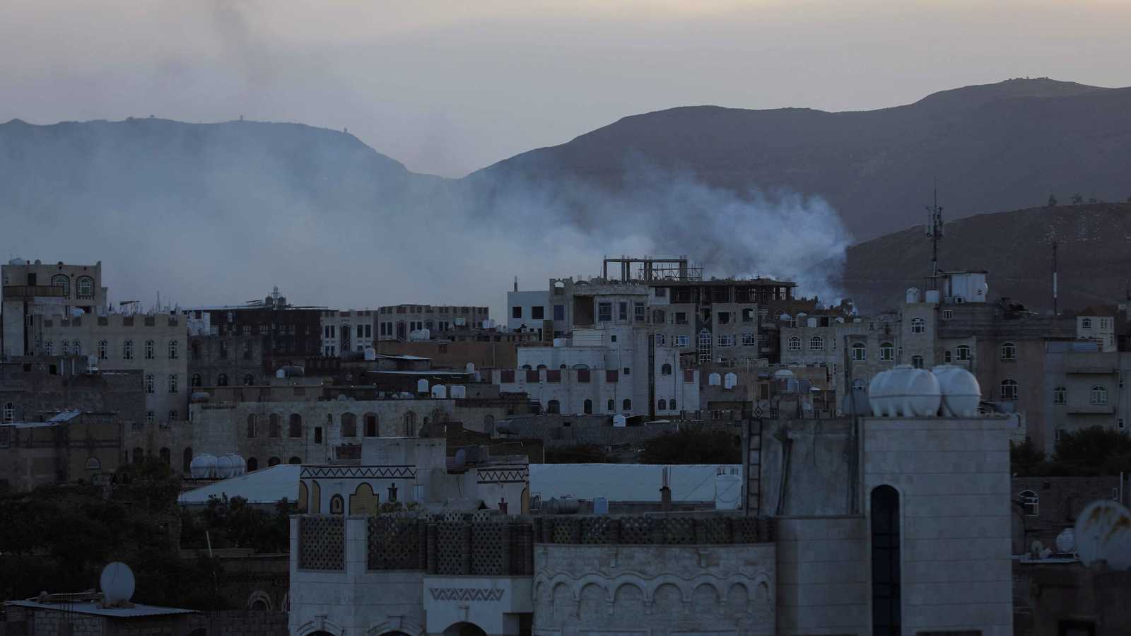 الخضوع أو الانفجار.. لبنان يواجه خيارات صعبة لمنع سيناريو الحرب