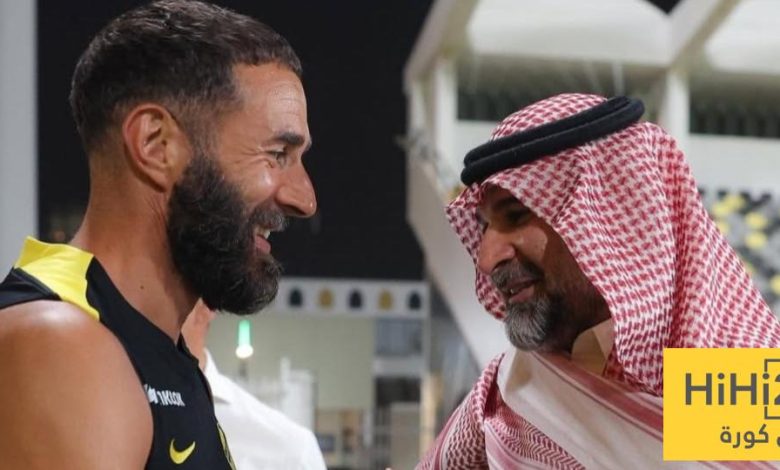 موعد بدء محادثات تجديد عقد بنزيما في الاتحاد