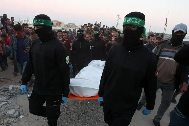 حماس تُماطل في تنفيذ المرحلة الثانية للحفاظ على سلطتها بغزة