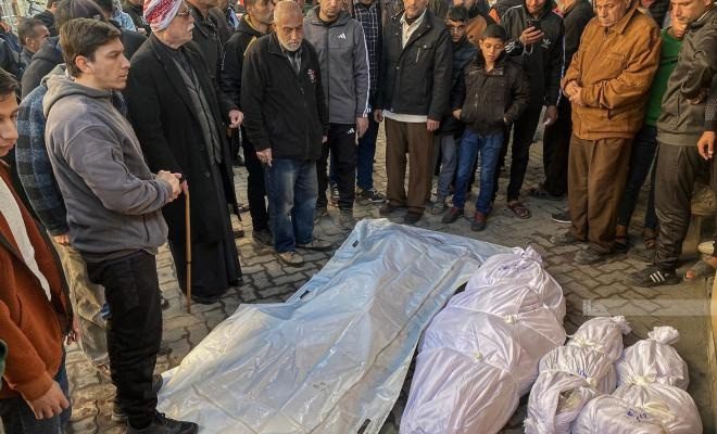 الاحتلال يُسلّم 15 جثمان شهيد من قطاع غزة