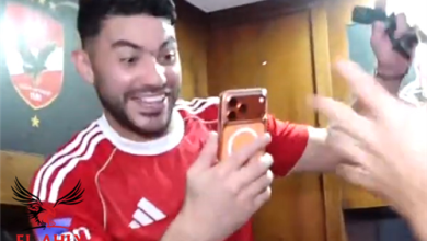 احتفالات مجنونة .. غرفة ملابس الأهلي بعد التتويج بالسوبر «روحوا ناموا»