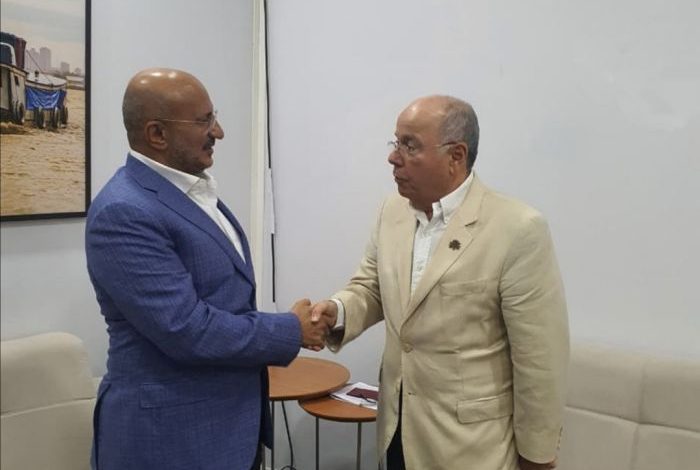 أشاد بموقف البرازيل ضد السياسات الاستعمارية.. طارق صالح لوزير الخارجية البرازيلي: اليمن تعاني من التدخل الإيراني