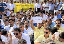 إيران.. آلاف العمال المتعاقدين يتظاهرون للمطالبة بالعدالة في الأجور