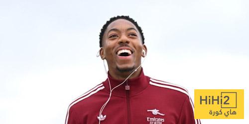 نتائج آخر 4 مباريات بين أرسنال وسلافيا براغ