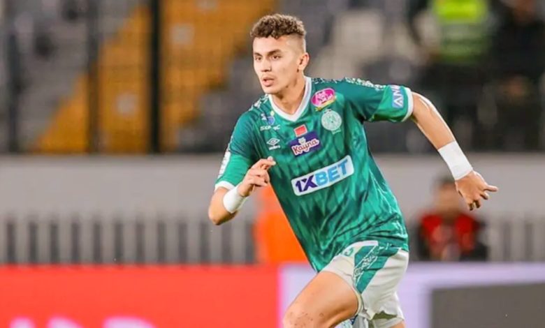 مهدي لمشخشخ يغادر الرجاء الرياضي إلى الدوري الفرنسي