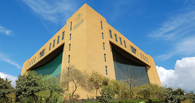 البلديات تعتمد اشتراطات جديدة لتطوير مراكز خدمات النقل