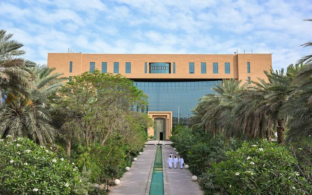 "البلديات والإسكان" تقر اشتراطات تنظيمية لقاعات المناسبات والمعارض