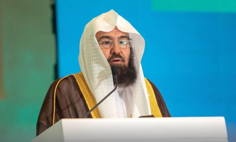 السديس: أمن الحرمين وسلامة قاصديهما "خط أحمر"