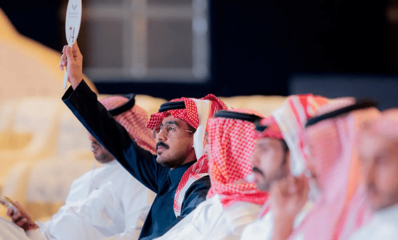 بيع شاهين شرورة بـ351 ألف ريال في الليلة الـ25 لمزاد الصقور