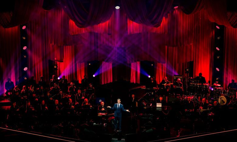 كاظم الساهر يختتم مهرجان الغناء بالفصحى بمشاركة الموهبة السعودية نجد