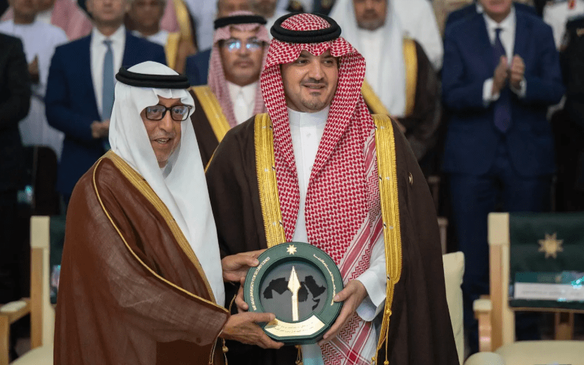 وزير الداخلية يرعى حفل تخريج 374 طالبًا بجامعة نايف للعلوم الأمنية