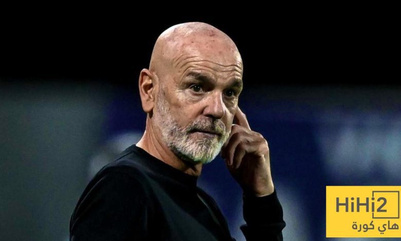 أبرزها خلافات غرفة الملابس .. أسباب إقالة بيولي من فيورنتينا