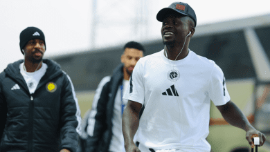 صور : وصول لاعبو النصر إلى الملعب