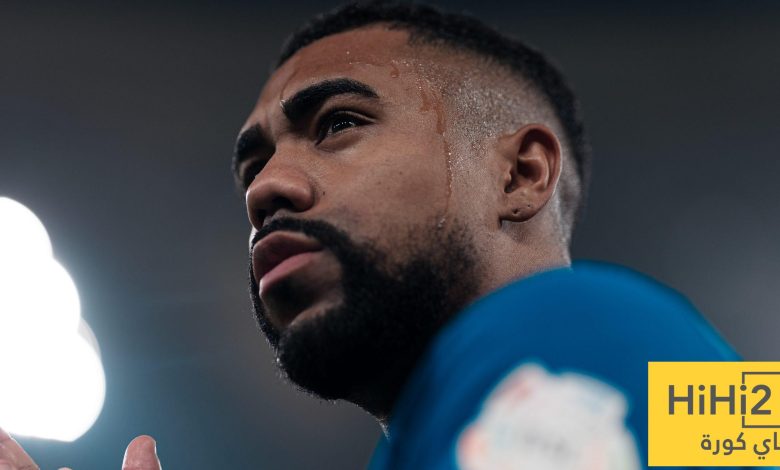 3 إشارات مُقلقة وراء سفر مالكوم إلى إسبانيا