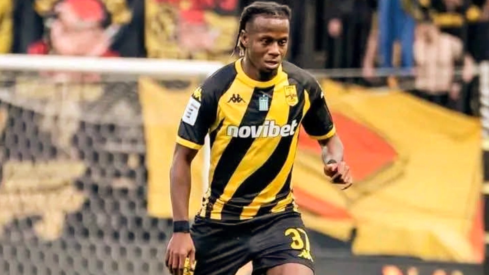 الوداد الرياضي يقترب من التعاقد مع حمزة منديل