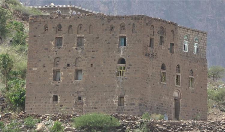 "دار محمد عواس".. صرخة الذاكرة على حافة الانهيار