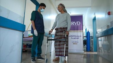 اختتام المرحلة الرابعة من مشروع زراعة المفاصل الصناعية في مأرب