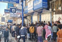 استنفار في تعز… كسروا باب الصيدلية لإنقاذه فوجدوه نائمًا! قصة إنسانية تهز شارع التحرير