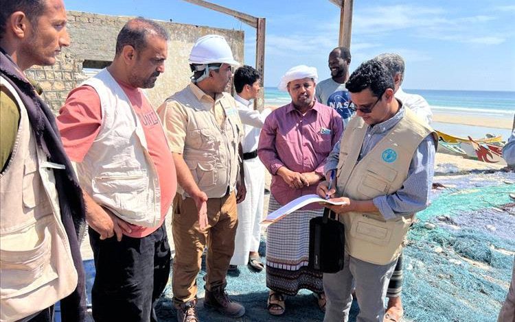 المهرة.. تسليم موقعي دمقوت وحوف لانطلاق مشروع تطوير مراكز الإنزال السمكي