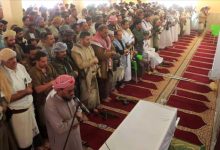 المهرة.. تشييع جثمان الطفل همّام الجرادي بعد تدخل وساطة قبلية وتقديمها خمس رهائن ورفع مخيم الاعتصام