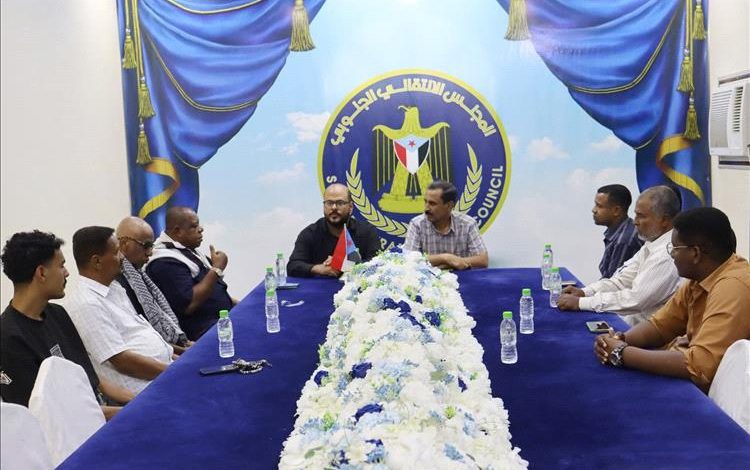 انتقالي حضرموت يؤكد اهتمامه بدعم النشاط الرياضي ويشيد بدور اتحاد كرة القدم بساحل حضرموت