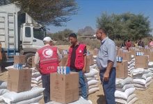 بدعم من اللجنة الدولية للصليب الأحمر.. جمعية هلال الضالع توزع سلال غذائية بمديرية الضالع