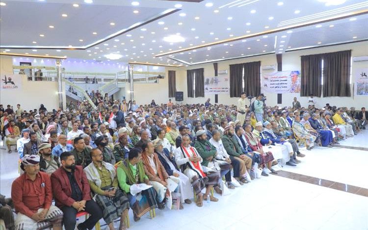 تعز: لقاء لمشائخ وقيادات الشمايتين والمقاطرة نظمه مجلس المقاومة الشعبية يؤكد الدعم الكامل للسلطة المحلية والجيش الوطني والأمن