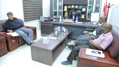 رئيس جامعة المهرة يترأس اجتماع لجنة إعداد موازنة الجامعة للعام 2026م