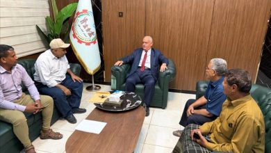 رئيس هيئة مستشفى الرازي أبين يلتقي وزير الخدمة المدنية ويشيد بدعم الوزير وتفهمه الوضع الوظيفي بالهيئة