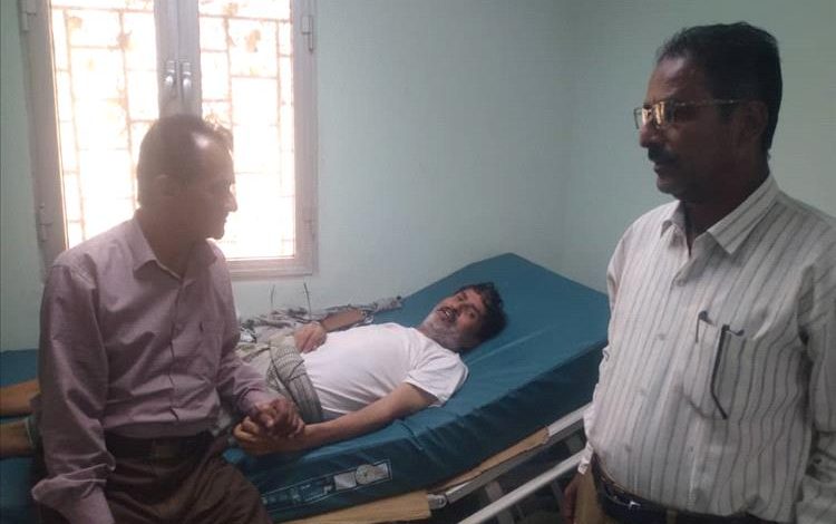 زيارة اطمئنان على صحة الصحفي صادق حمامة بعد إجراءه عملية جراحية في العمود الفقري